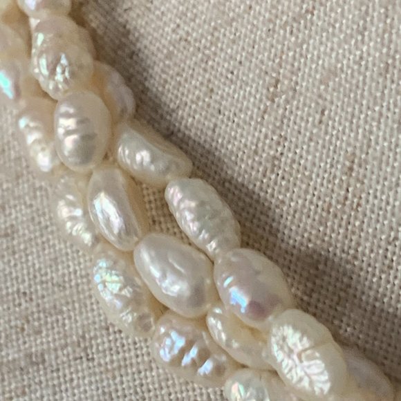 Vintage, 3 String Genuine Pearl Choker Necklace - Picture 3 of 9